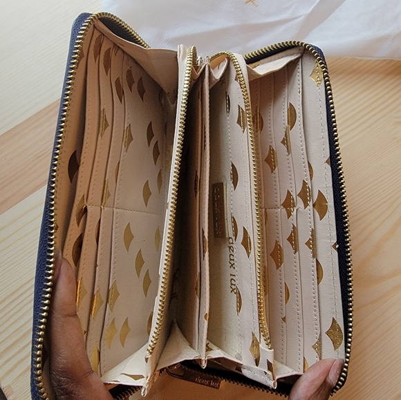 Deux Lux Wallet - Picture 10 of 15